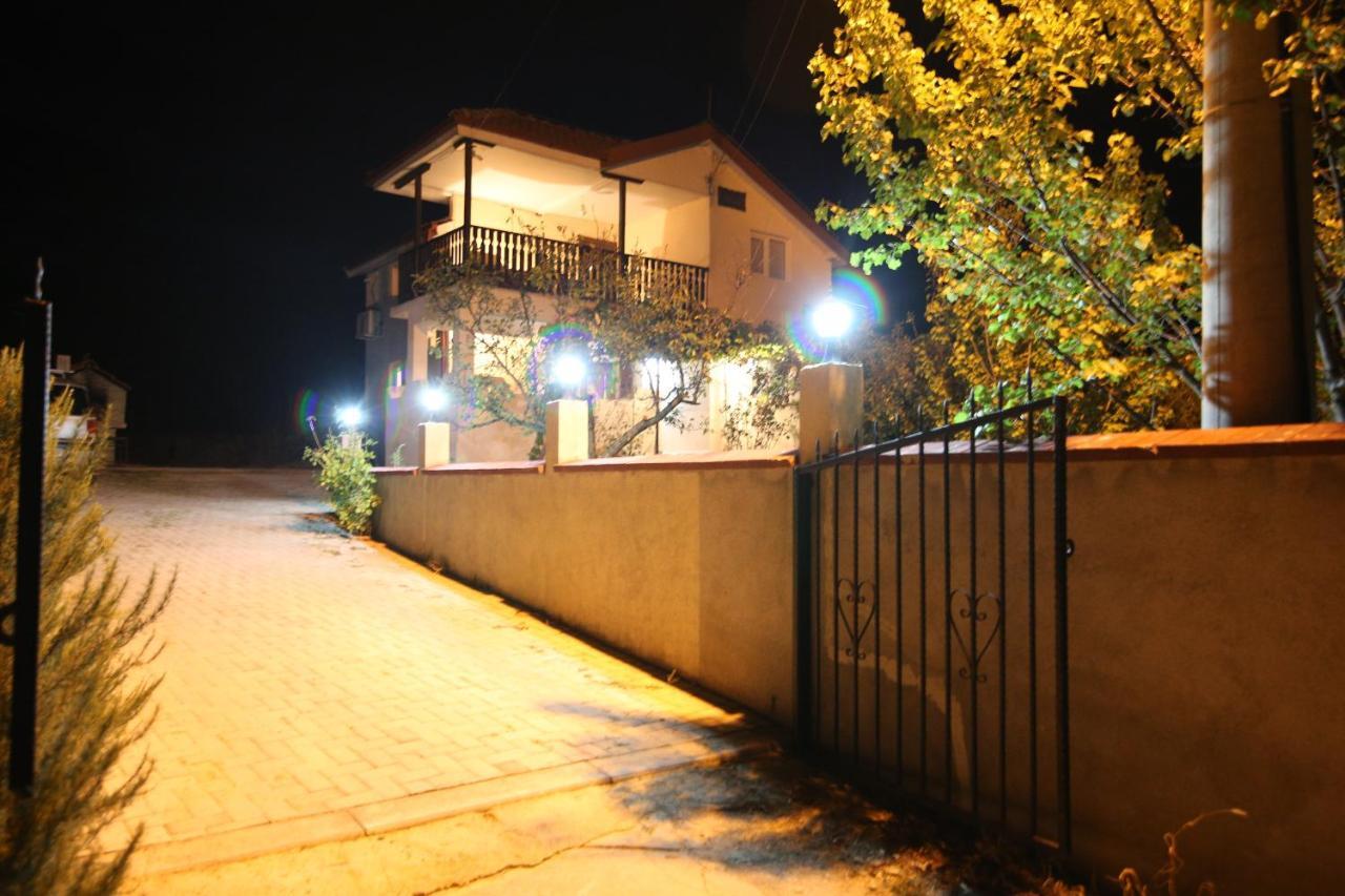 Villa Vesna Wełes Zewnętrze zdjęcie